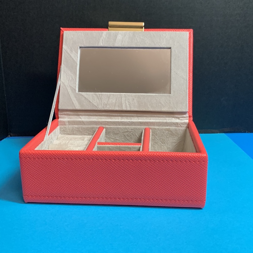 Max Studio Jewelry Box - Picture 6 of 13